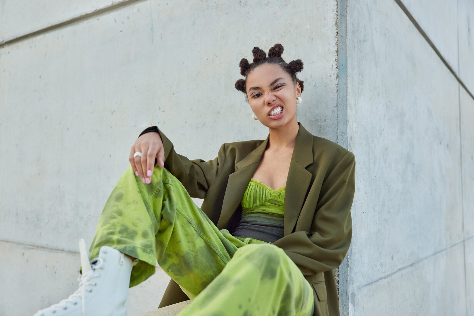Η green fashion δίνει φωνή σε κάθε προσωπικότητα – με στιλ που δεν κάνει συμβιβασμούς.