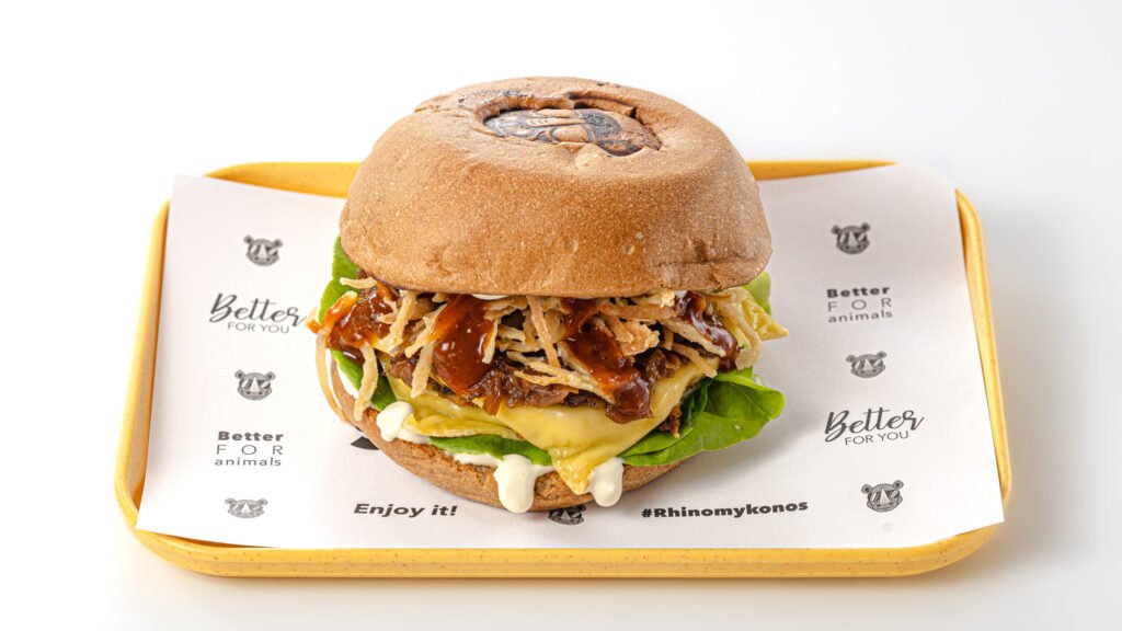 Rhino Street Food Mykonos – vegan εμπειρία με urban αισθητική