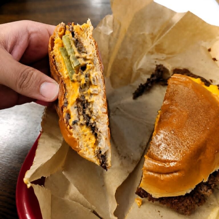 Taz Smash Single Burger