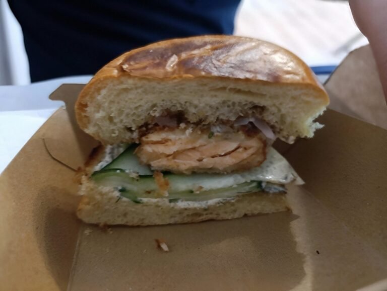 Captain Salmon Burger