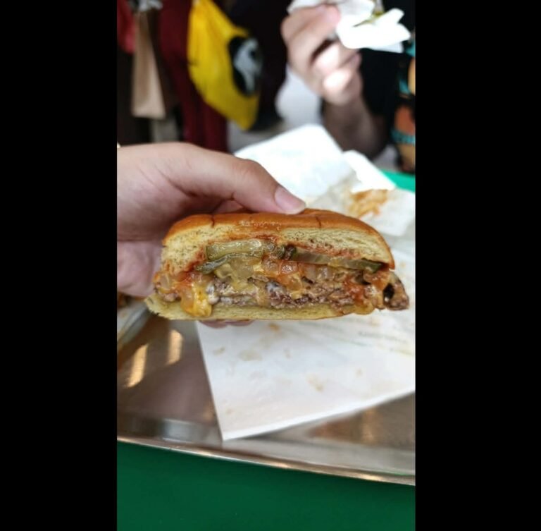 Double Cheeseburger Review – Τιμή: 9,50€
